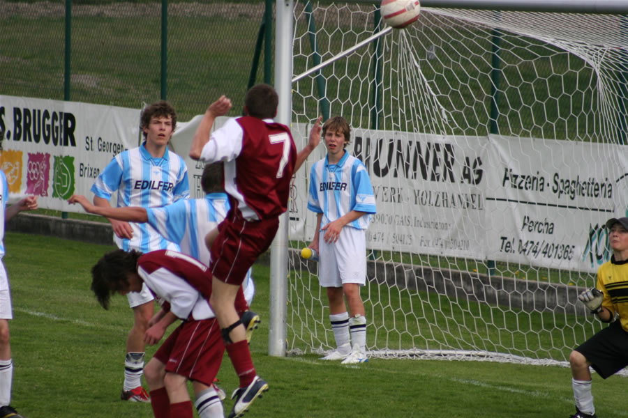 gal/A-Jugend gegen Sterzing/2007-05-10 A-Jugend Reischach 290.jpg